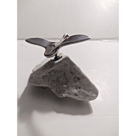 Vintage Hoselton Goose Sculpture Made in Canada Hand Crafted  5" x 5" x 3 1/2" - Picture 6 of 10